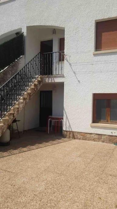 Adosado Dr Fleming 12 Villa Poyales Del Hoyo Exterior foto